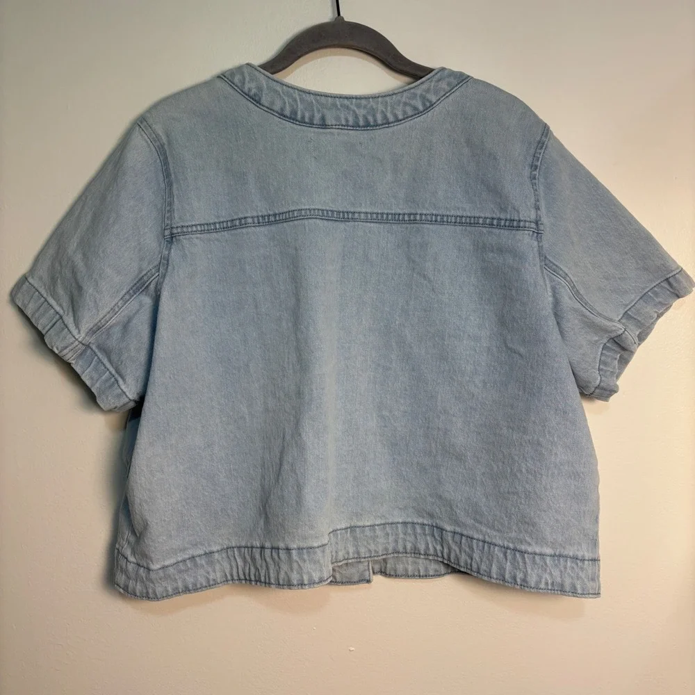 Free Assembly Women's XL Cropped Denim Jacket Top Light Wash Gold Button Cotton
